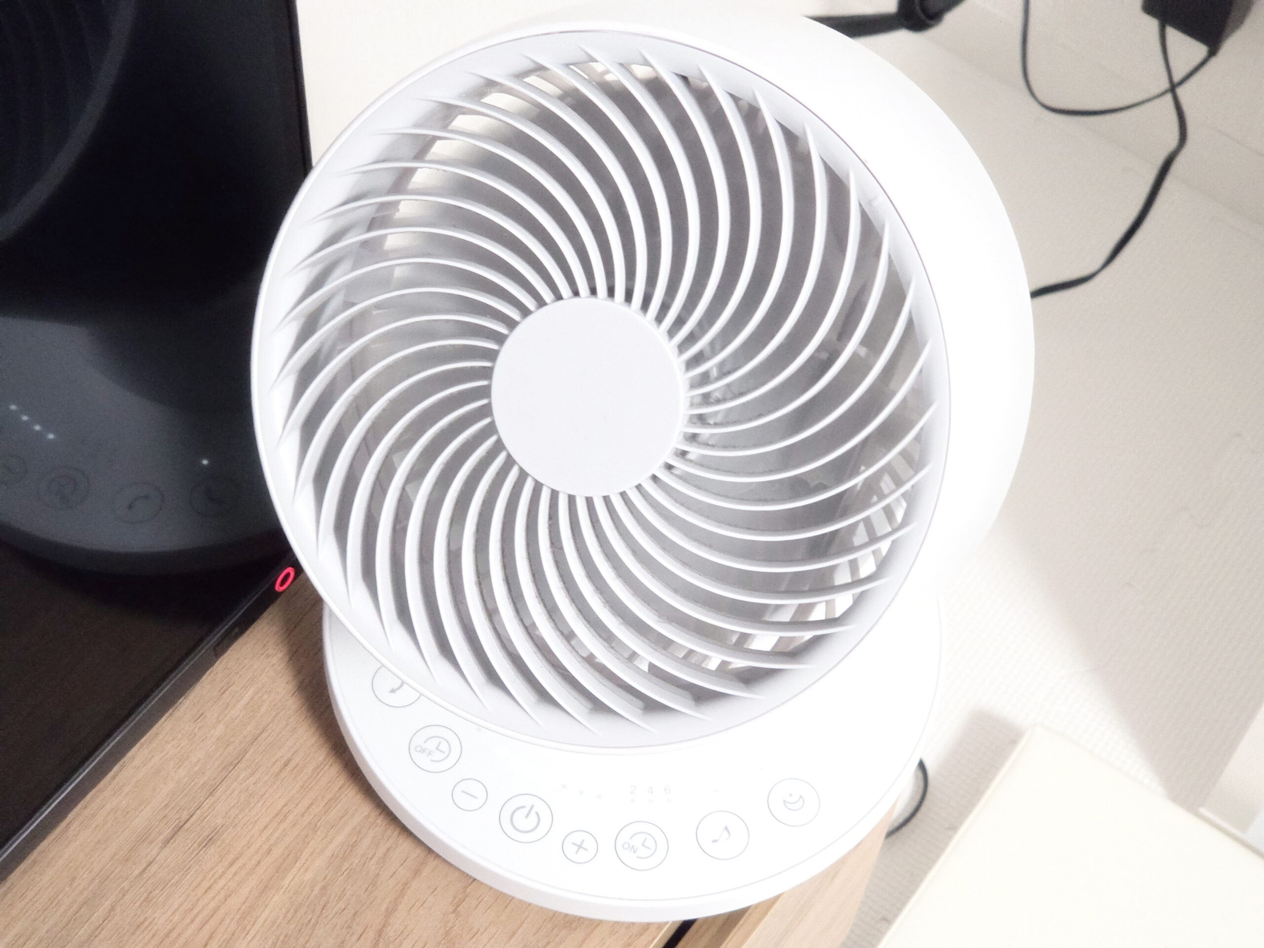 筆者がリビングで使っている山善のサーキュレーター